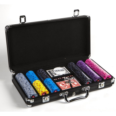 картинка Набор для покера Russian Poker Tour на 300 фишек от магазина Gamesdealer.ru