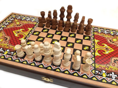 картинка Шахматы + нарды + шашки "Сирия Красные" средние от магазина Gamesdealer.ru