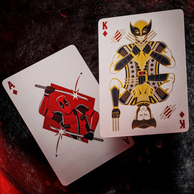 картинка Карты "Theory11 Deadpool playing cards" от магазина Gamesdealer.ru