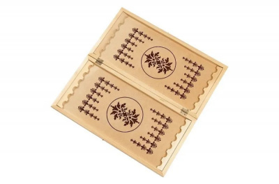 картинка Нарды "Кировские" средние (Россия, дерево, 50х25х4 см) от магазина Gamesdealer.ru