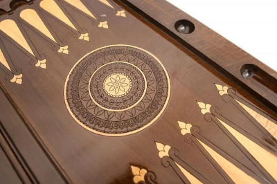 картинка Нарды резные "Лев 1", Simonyan от магазина Gamesdealer.ru