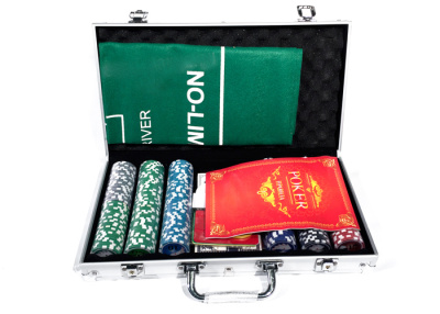 Набор для покера Royal Flush Plus на 300 фишек