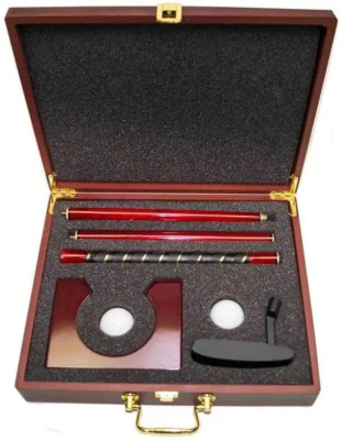 картинка Набор для гольфа Partida в деревянном кейсе от магазина Gamesdealer.ru