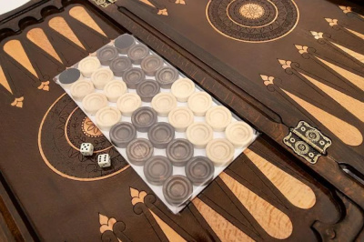 картинка Нарды резные "Лев 2", Simonyan от магазина Gamesdealer.ru