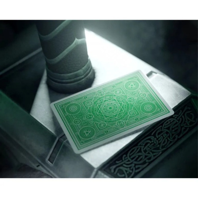 картинка Карты "Theory11 Avengers Infinity Saga Green Edition" от магазина Gamesdealer.ru