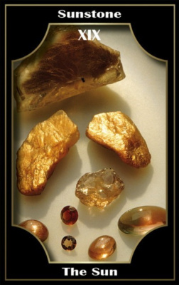 картинка Карты Таро "Tarot of Gemstones & Crystals" AGM Urania / Таро Самоцветов и Кристаллов от магазина Gamesdealer.ru