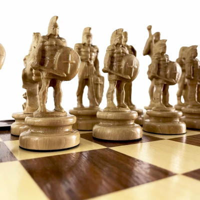 картинка Шахматы резные в ларце "Атлант", Haleyan от магазина Gamesdealer.ru