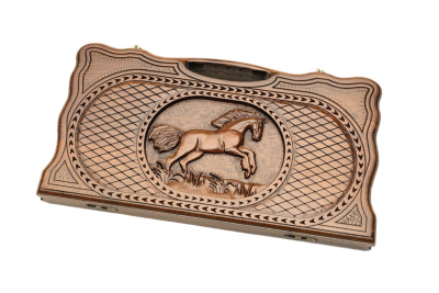 картинка Нарды резные "Лошадь" с ручкой 50, Haleyan от магазина Gamesdealer.ru