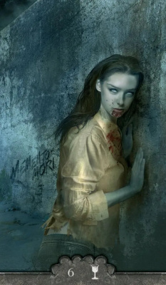 картинка Карты Таро "Tarot V" Lo Scarabeo / Таро Вампиров от магазина Gamesdealer.ru