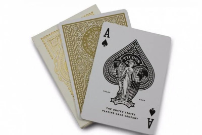 картинка Карты "Theory11 Ivory Tycoon" от магазина Gamesdealer.ru