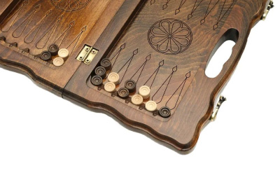 картинка Нарды резные "Корона" с ручкой 30, Haleyan от магазина Gamesdealer.ru