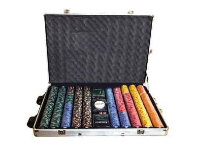 картинка Набор для покера Casino Royale на 1000 фишек от магазина Gamesdealer.ru