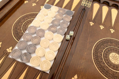 картинка Нарды резные "Скорпион 2", Simonyan от магазина Gamesdealer.ru