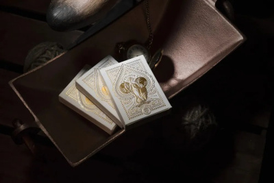 картинка Карты "Theory11 Ivory Tycoon" от магазина Gamesdealer.ru
