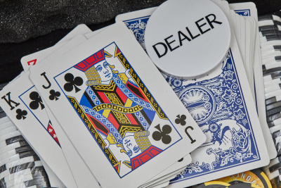 картинка Набор для покера Stones на 200 фишек от магазина Gamesdealer.ru