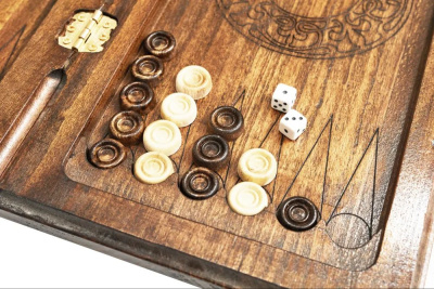 картинка Нарды резные "Герб РФ-2" 40, Ustyan от магазина Gamesdealer.ru