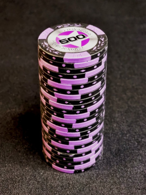 картинка Фишки для игры в покер Black Stars номиналом 500 (25шт) от магазина Gamesdealer.ru