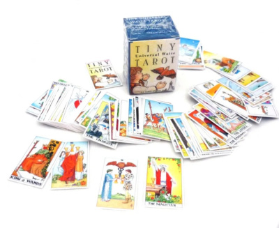 картинка Карты Таро "Tiny Universal Waite Tarot Deck" US Games / Универсальное Таро Уайта от магазина Gamesdealer.ru