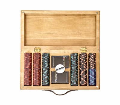 картинка Набор для покера Casino Royale на 300 фишек в кейсе из бука, Partida от магазина Gamesdealer.ru