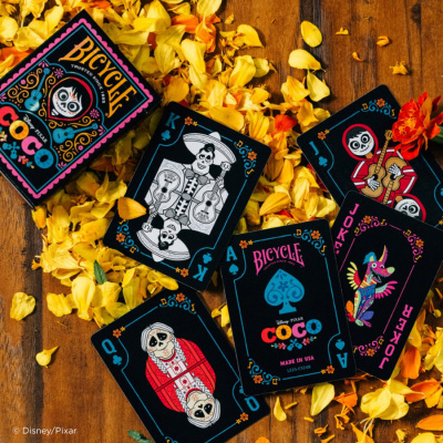 картинка Карты "Bicycle Disney Coco" от магазина Gamesdealer.ru