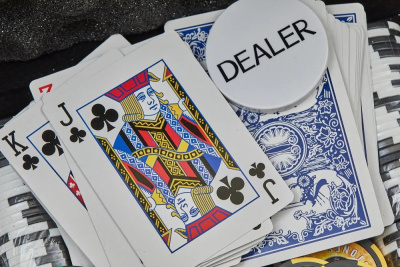 картинка Набор для покера Everest на 500 фишек от магазина Gamesdealer.ru