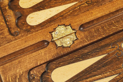 картинка Нарды резные "Золотой Узор 5" 60, Mirzoyan от магазина Gamesdealer.ru