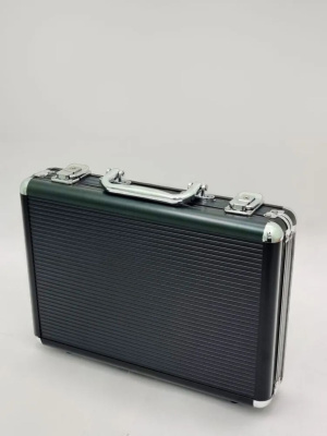 картинка Набор для покера Crown на 200 фишек от магазина Gamesdealer.ru